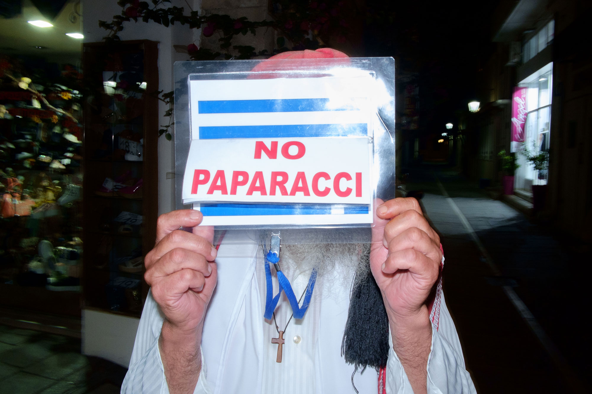 Rethymno---No-Paparacci