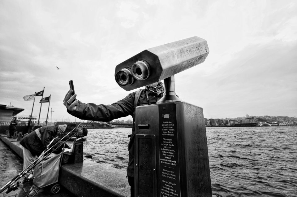 Street_Photography_Emir_Bozkurt_1950_Selfie