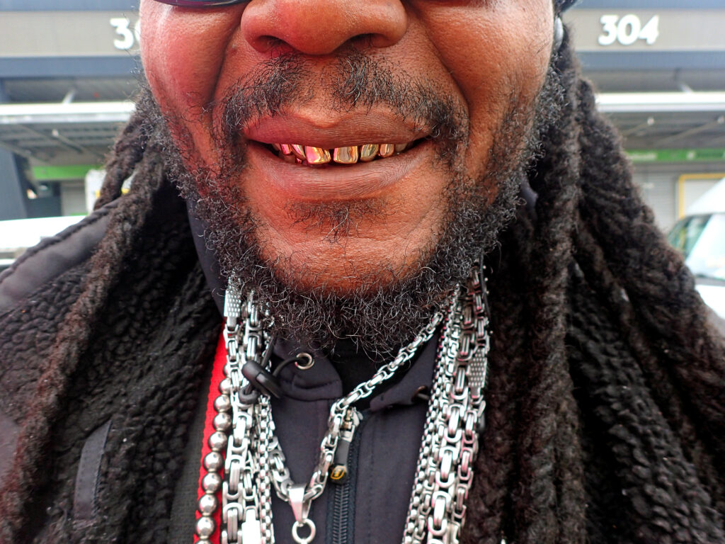 Mango_Man_Gold_Teeth_Street_Photography_Battersea.Face