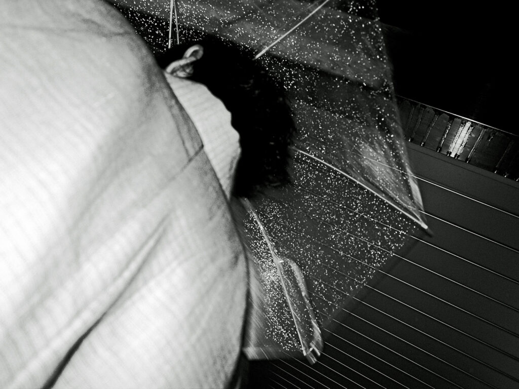 Street_Photography_Tokyo_Under_Umbrella_Shinjuku_Japan_Street_Photography_Rain